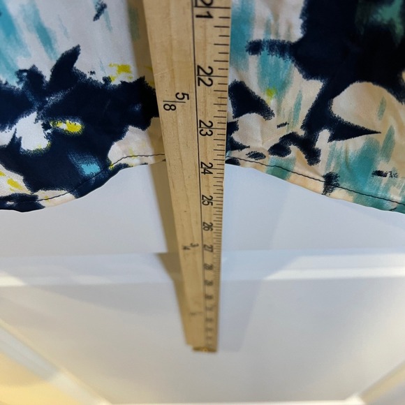 Banana Republic Abstract Floral Blouse V Neck Ruched Long Sleeve‎ M NWT - Picture 7 of 9